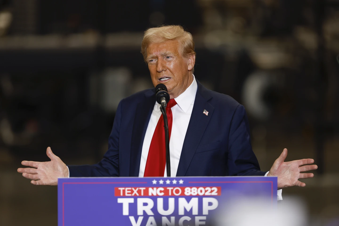 Трамп може обвалити курс євро у разі перемоги на виборах